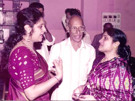 Smt.Saraswathy with Smt. Chitra Visweswaran. 